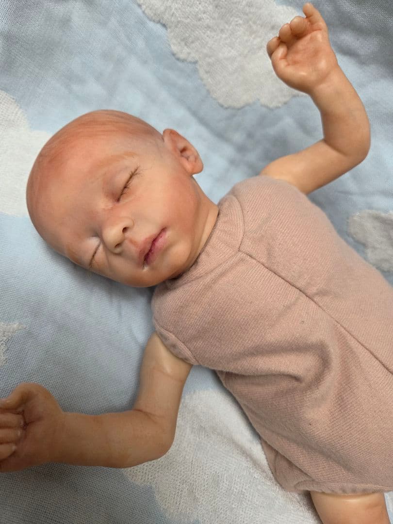 リボーンドール　未熟児　約37cm　体重軽めの小さいサイズ　くたくたベビー