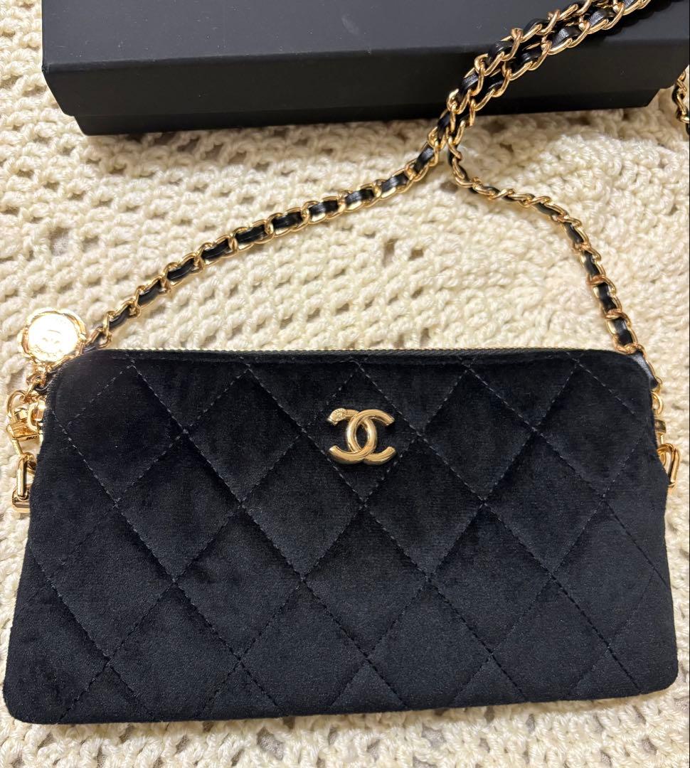 CHANEL ノベルティ　ベルベット　ポーチ　ポシェット　ショルダーバッグ