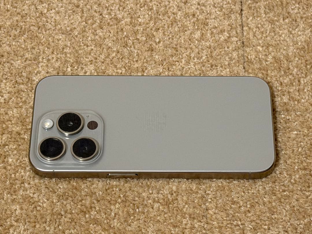 Apple iPhone 15 Pro 128GB ナチュラルチタニウム