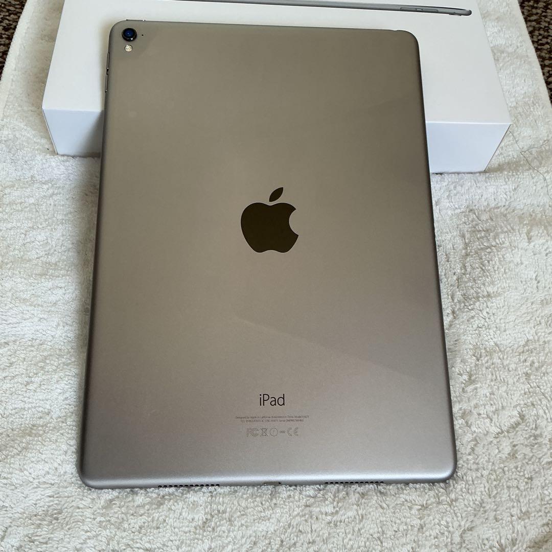 【美品完動品】iPad Pro 9.7 128GB 純正付属品付【キーボード付】