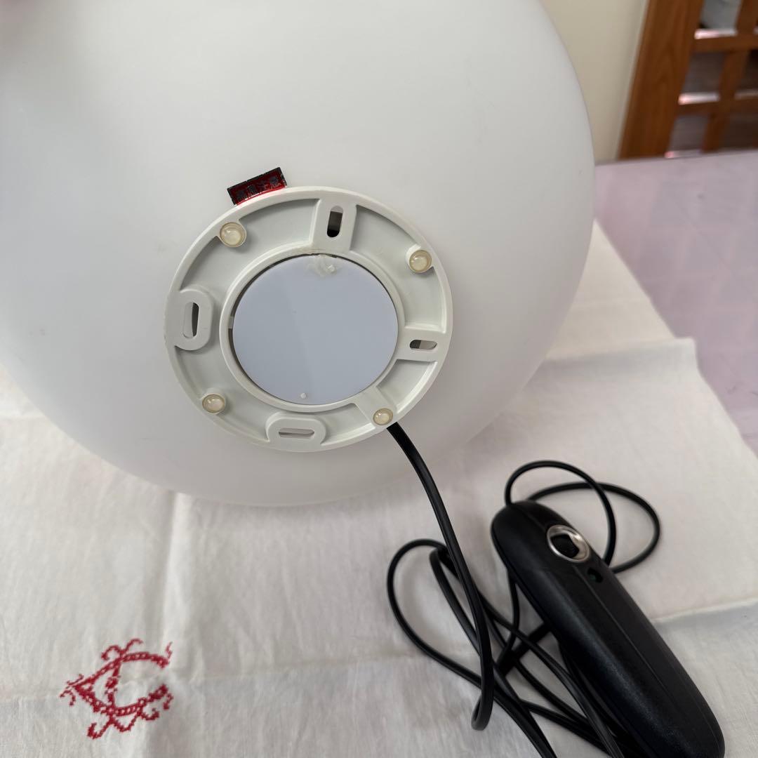 FLOS グローボール　ジャスパーモリソン