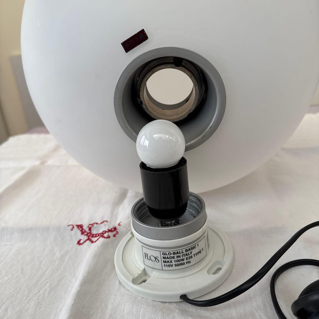 FLOS グローボール　ジャスパーモリソン