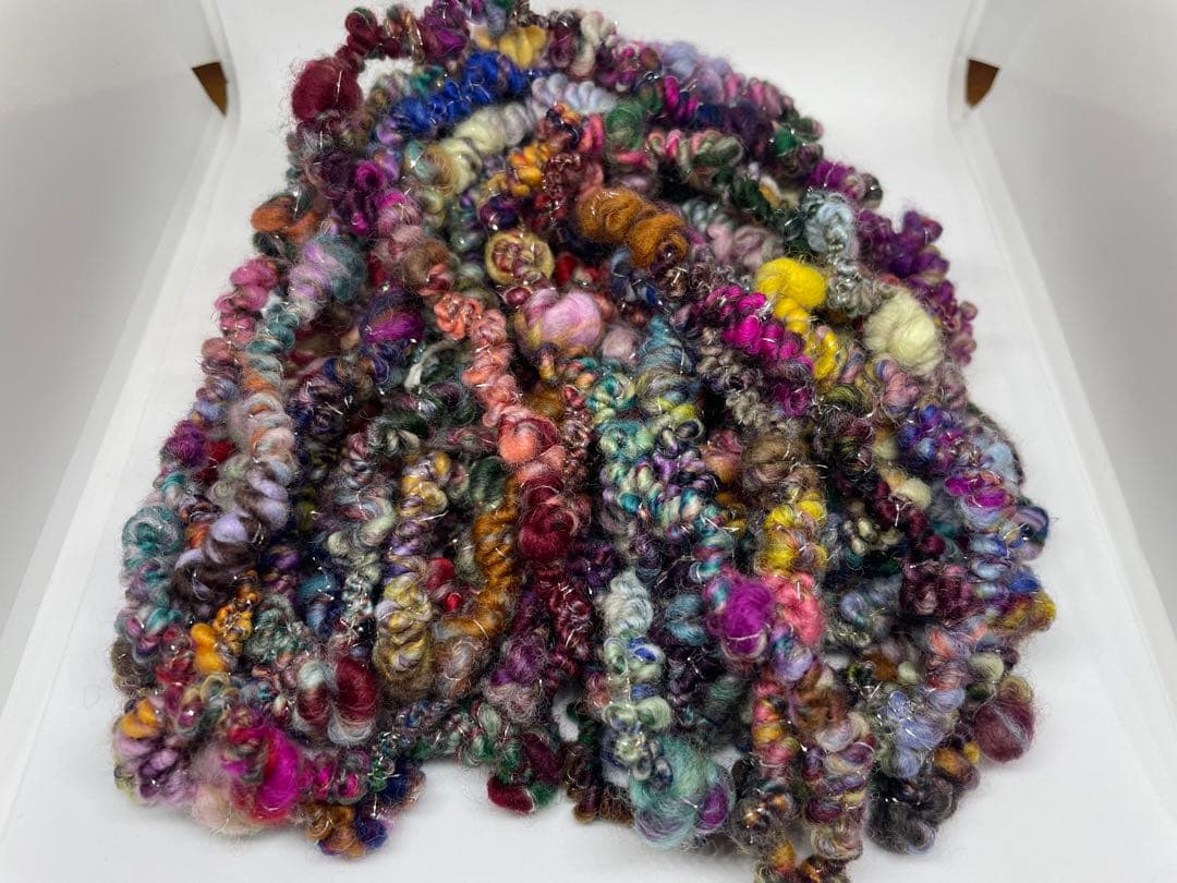 アートヤーン(236)  約51g  1459円