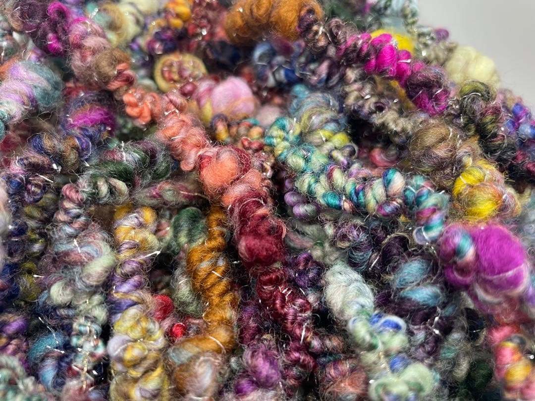 アートヤーン(236)  約51g  1459円