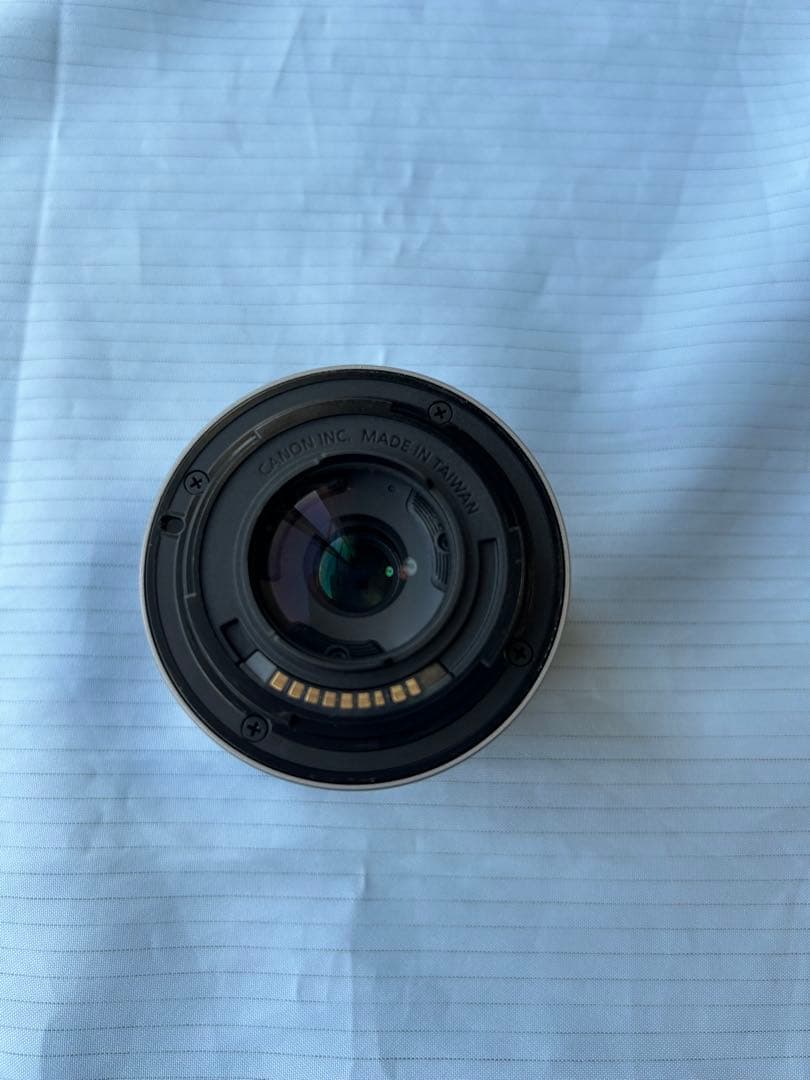 Canon EOS kissMホワイト ミラーレス一眼カメラ　ダブルズームキット