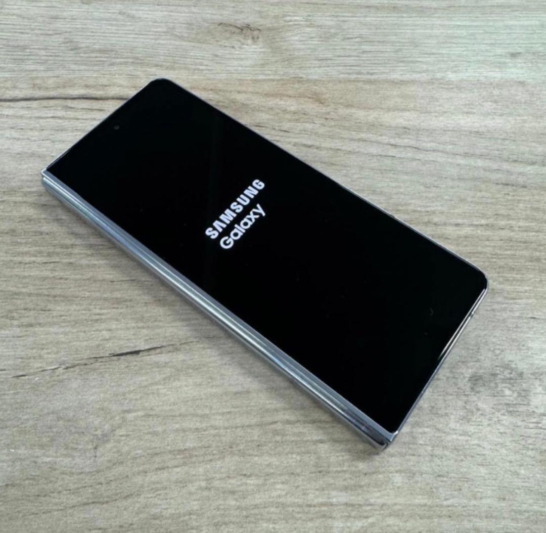 【Aランク】ドコモ Galaxy Fold 5｜512gb｜SIMフリー