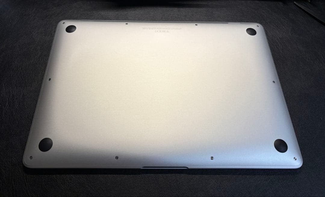 【超美品】MacBookAir M1 シルバー 13インチ　95% 125回