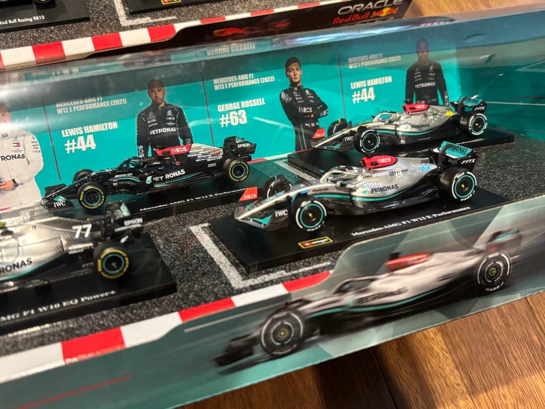 新品 ブラーゴ レッドブル メルセデス F1 6台×2セット 12台 1/43