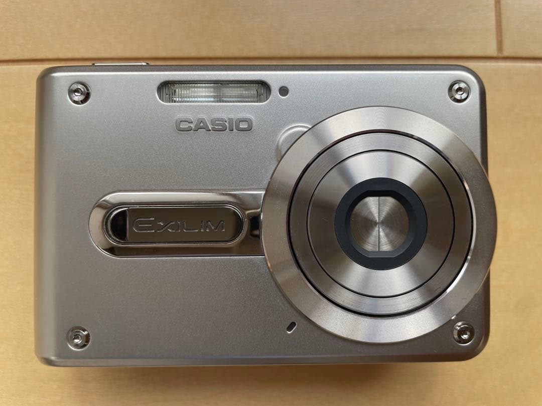 【a】 CASIO EXILIM EX-S100 コンパクトデジタルカメラ