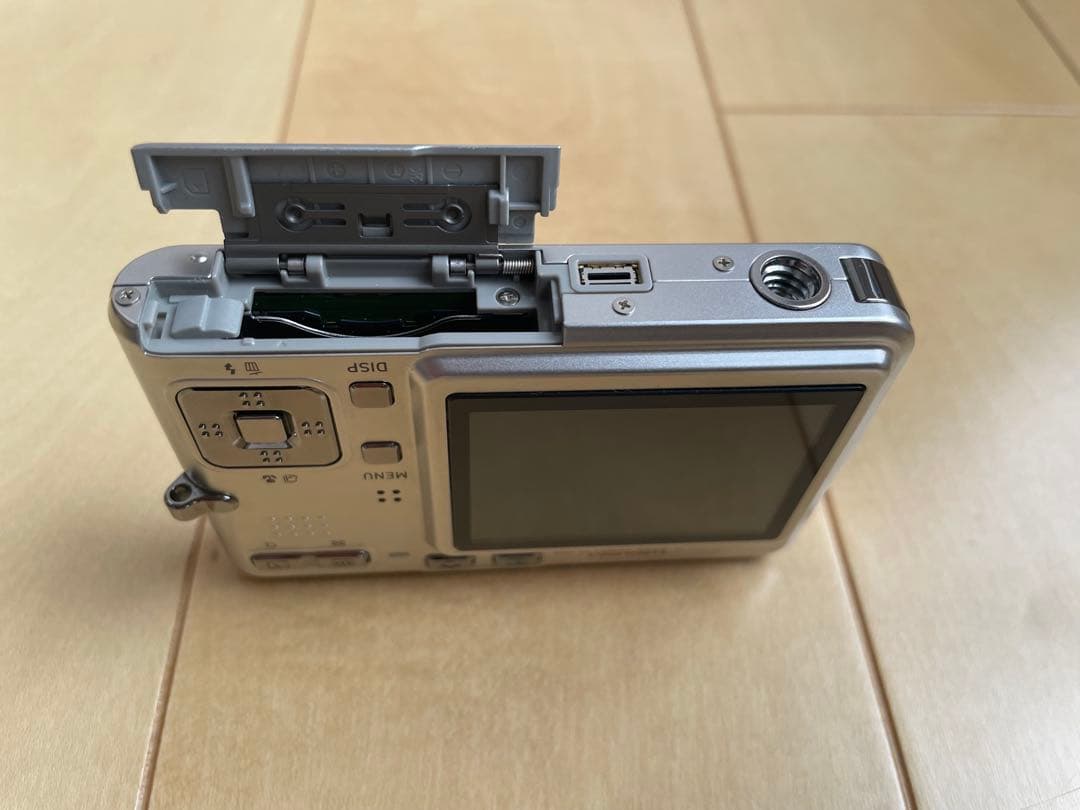 【a】 CASIO EXILIM EX-S100 コンパクトデジタルカメラ