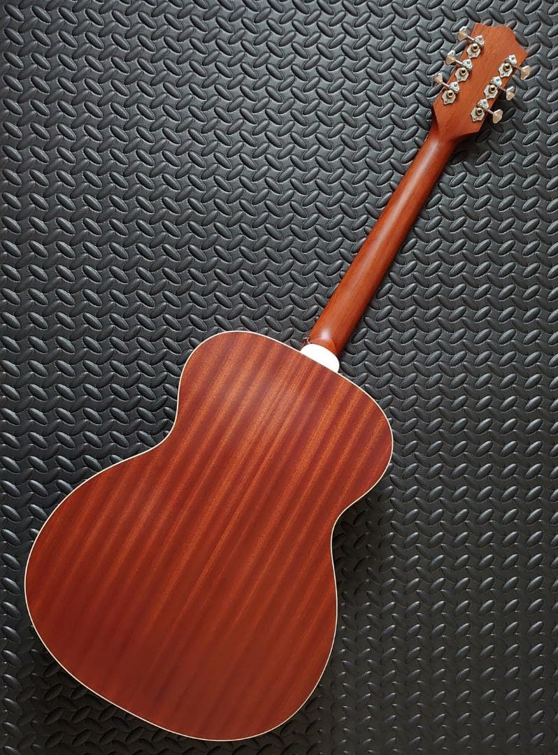 【美品】Guild Westerly Collection OM-240E