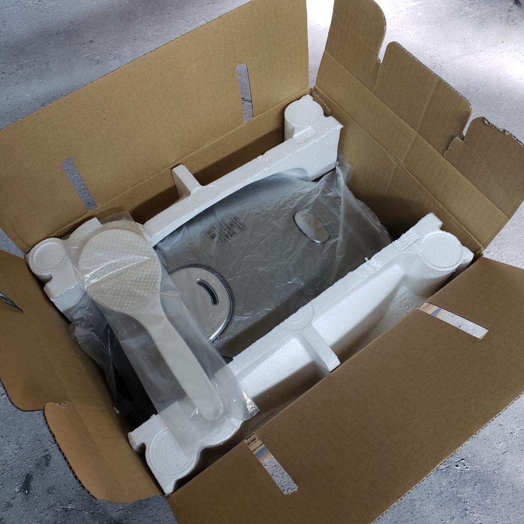 【美品 動作確認済み】TOSHIBA/東芝 IHジャー炊飯器 RC-6XK