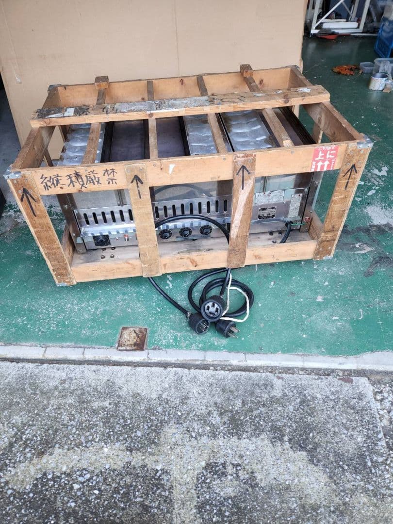 大和田製作所　万能焼き機　たい焼き機　業務用　6匹×3　電気　OWD-0402E