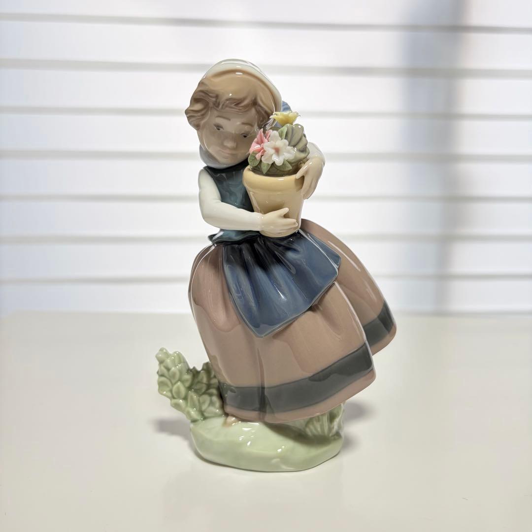 【美品】LLADRO リヤドロ 春が来た #5223 陶器 置物 フィギュリン