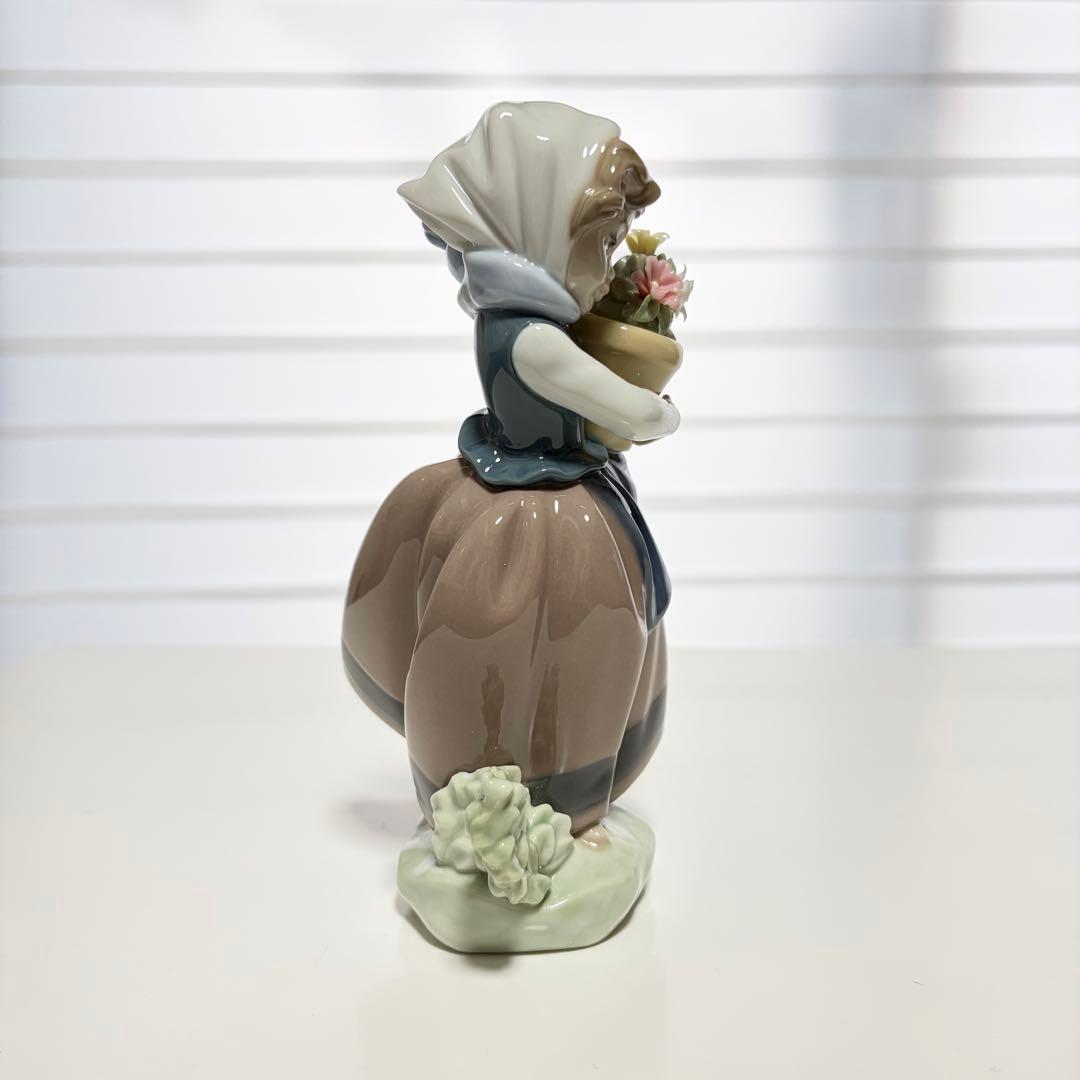 【美品】LLADRO リヤドロ 春が来た #5223 陶器 置物 フィギュリン