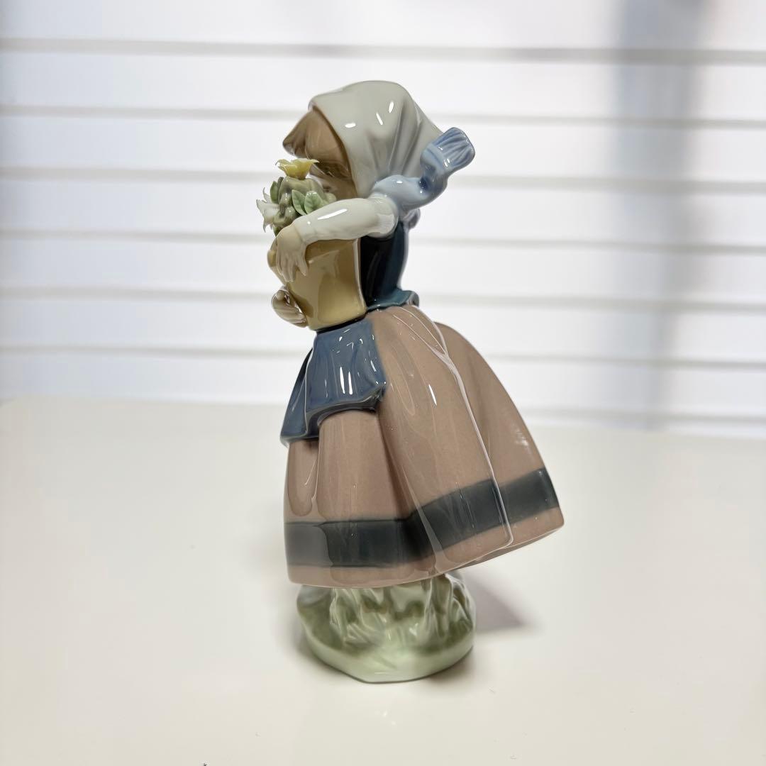【美品】LLADRO リヤドロ 春が来た #5223 陶器 置物 フィギュリン