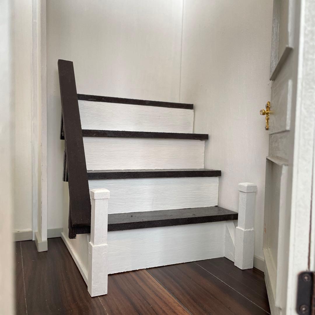 ドールハウス　撮影背景ボード　ハンドメイド☆玄関ホール＆リビングの2部屋セット