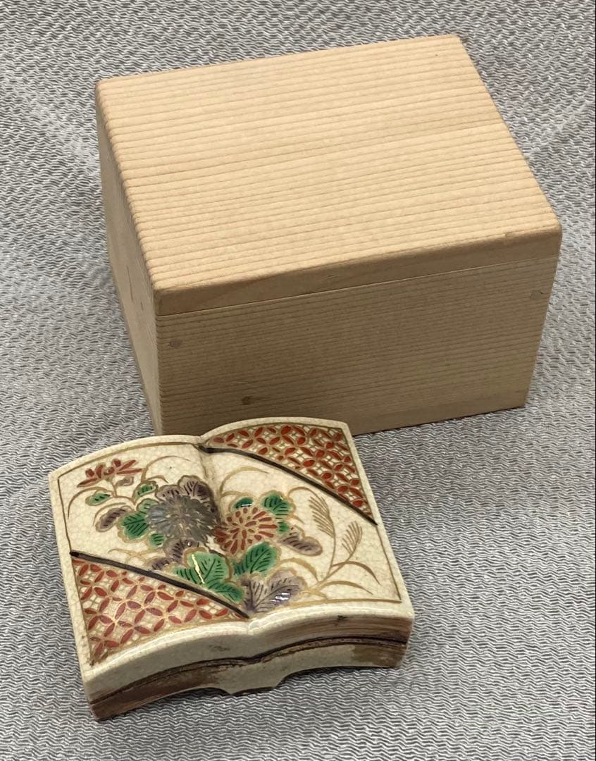 B440s「菊に芒図本形 香合」京焼　仁清　香道具　茶道具　仁清印在判