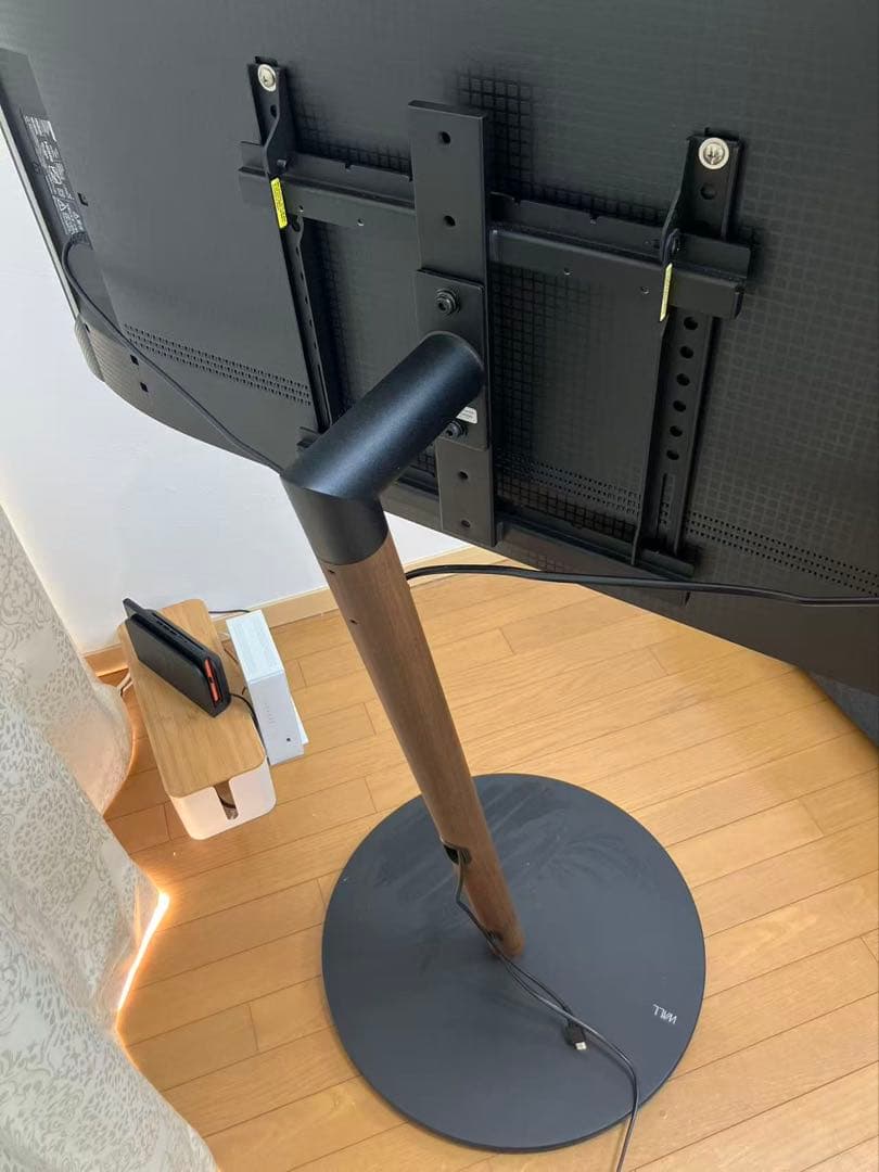 WALL　A2キャスター付きテレビスタンド　ロータイプ