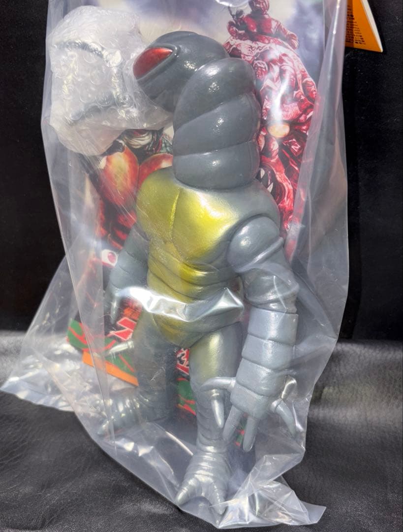 メディコム東映レトロソフビコレクション「モグラ獣人」のソフビフィギュアです