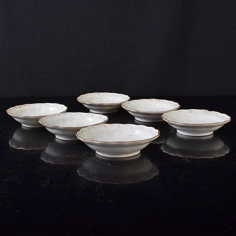 肥前伊万里焼　古伊万里　染付　丸紋　輪花皿　六客　時代箱付　C　R8170