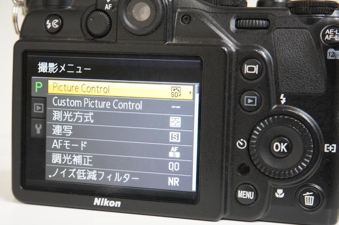 Nikon COOLPIX P7000 箱 付属品付き レンジファインダー 訳有