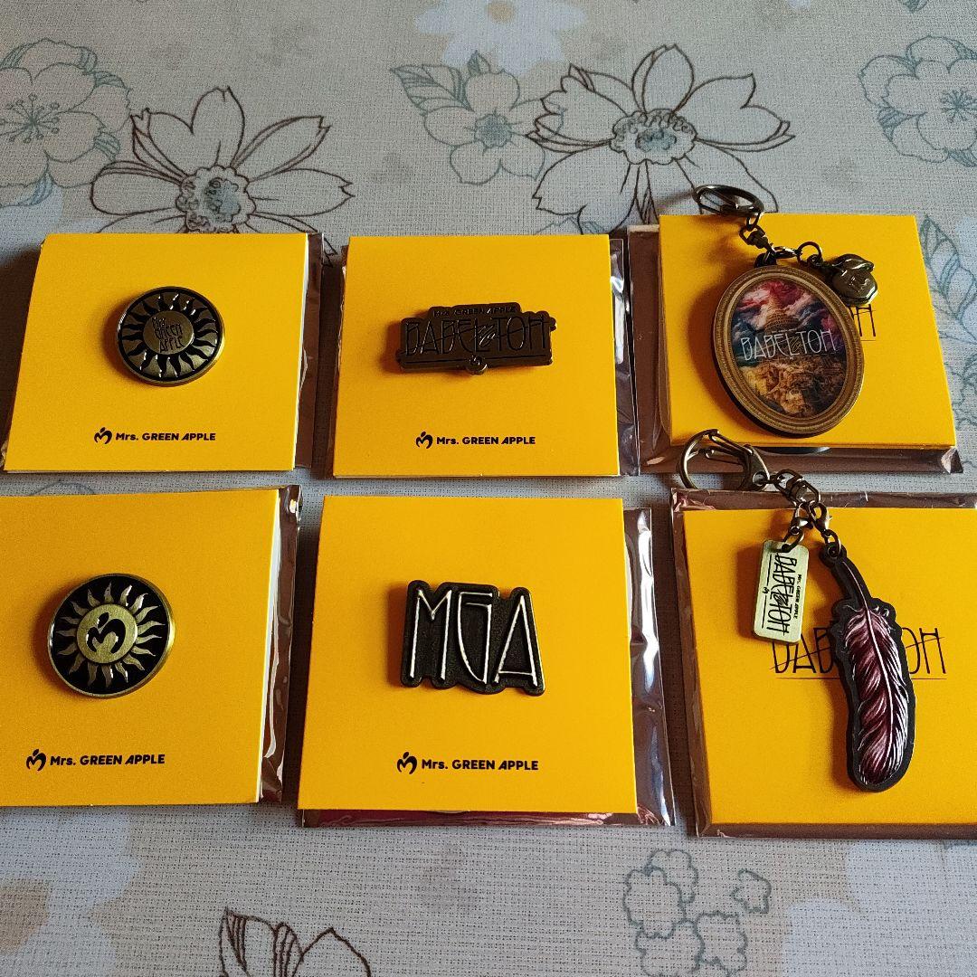 ★ミセス バベル ピンバッジ キーホルダー⑥点セットおまけスマホショルダー付き★