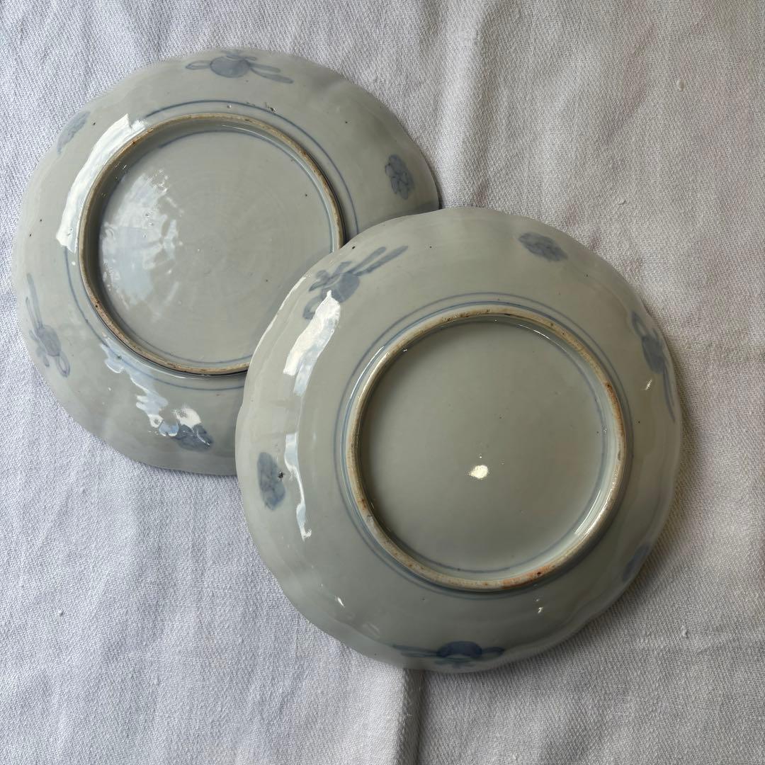 時代色絵伊万里　さわやかな赤絵に梅と鶯鳥籠図七寸皿プレート2枚 骨董古伊万里