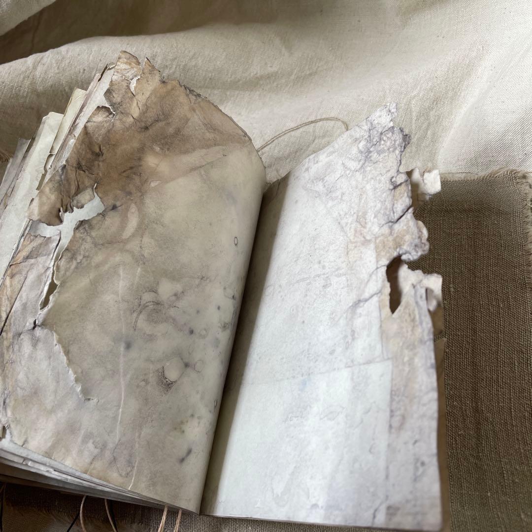 「庭に落とした本」　雑記帳　ジャンクジャーナル　アートブック