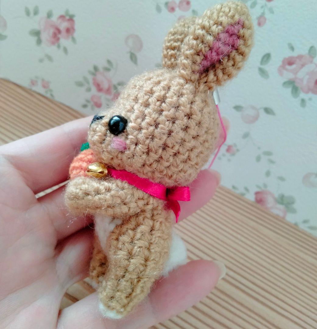 冬コーデ　ふわふわ子猫　ミルクティー子猫　ハンドメイド　あみぐるみ　キーホルダー