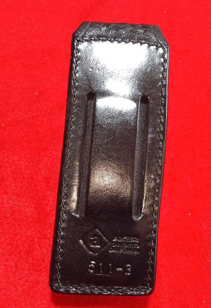 ビアンキ製革製ホルスター　エイカー製革製ベルト 　エイカー製革製ポーチ