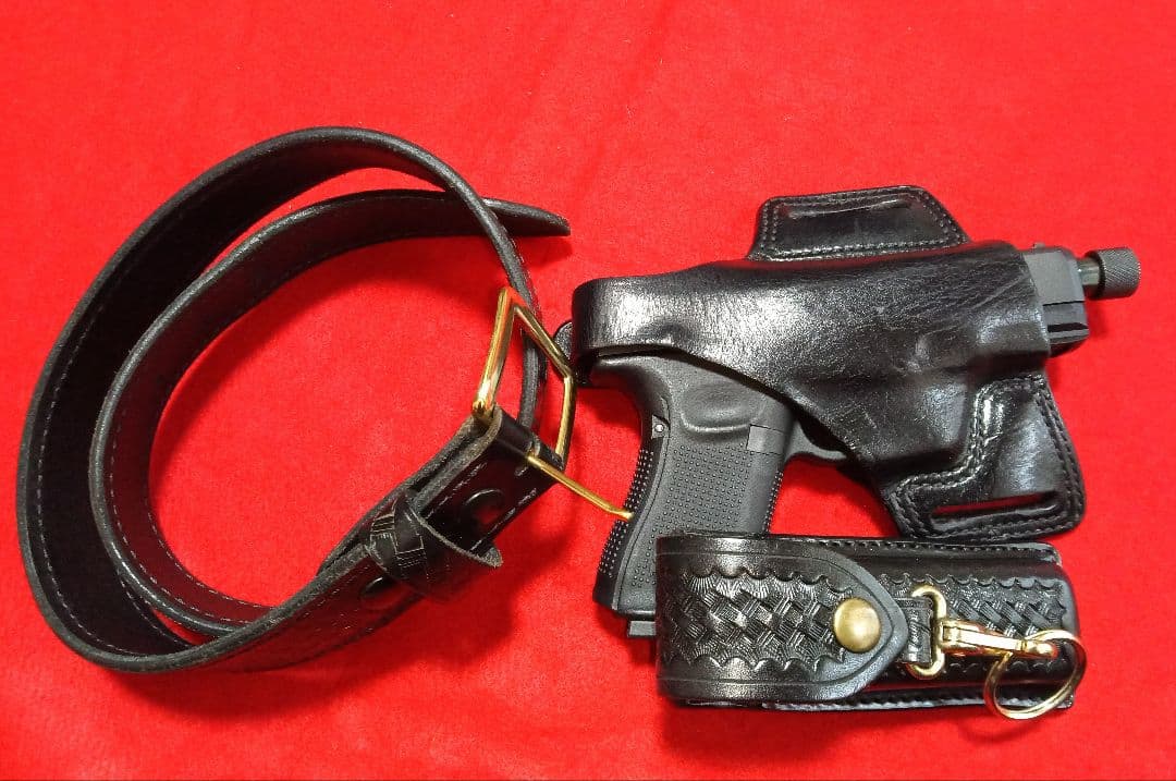 ビアンキ製革製ホルスター　エイカー製革製ベルト 　エイカー製革製ポーチ