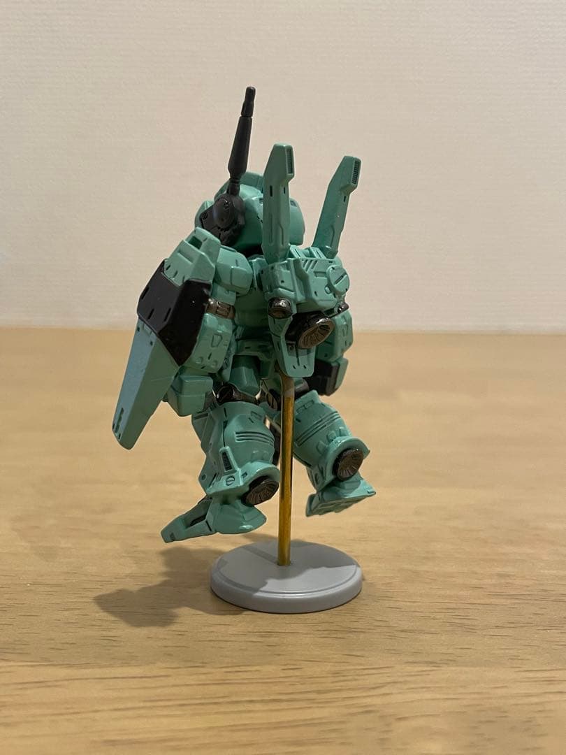 ガンダムコンバージ　#ニューガンダム 旧品番ジェガン　ハイニュー改造品