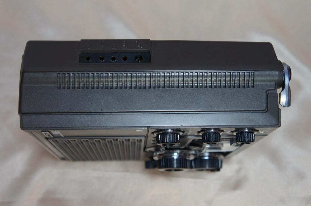 とても綺麗☆スカイセンサーICF-5900後期型☆BCLラジオ☆SONYソニー