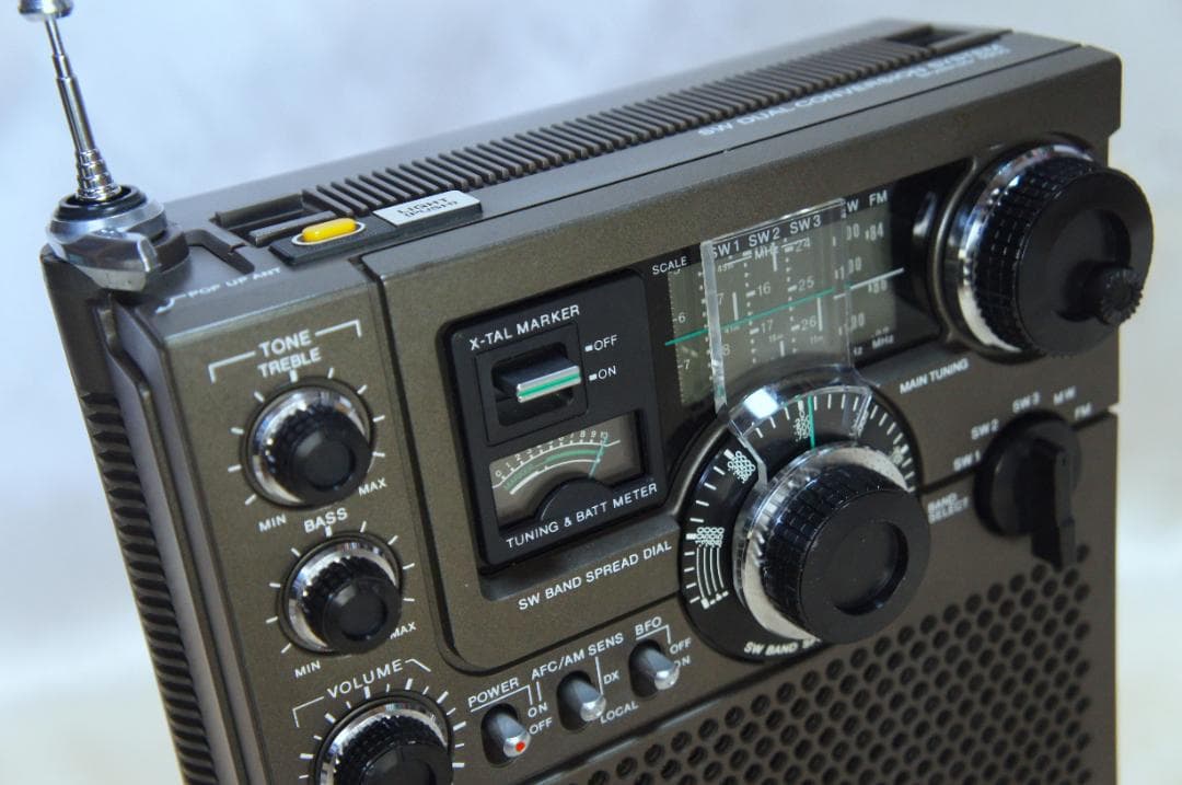 とても綺麗☆スカイセンサーICF-5900後期型☆BCLラジオ☆SONYソニー