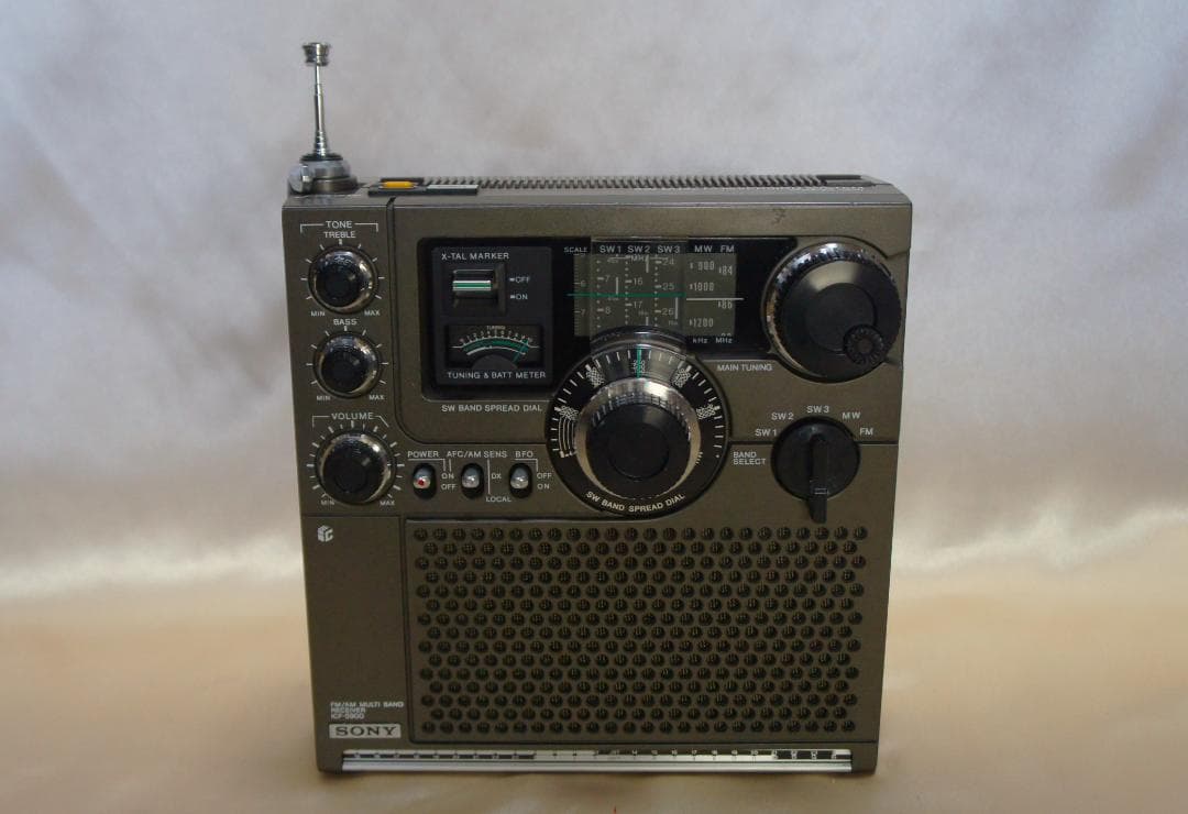 とても綺麗☆スカイセンサーICF-5900後期型☆BCLラジオ☆SONYソニー
