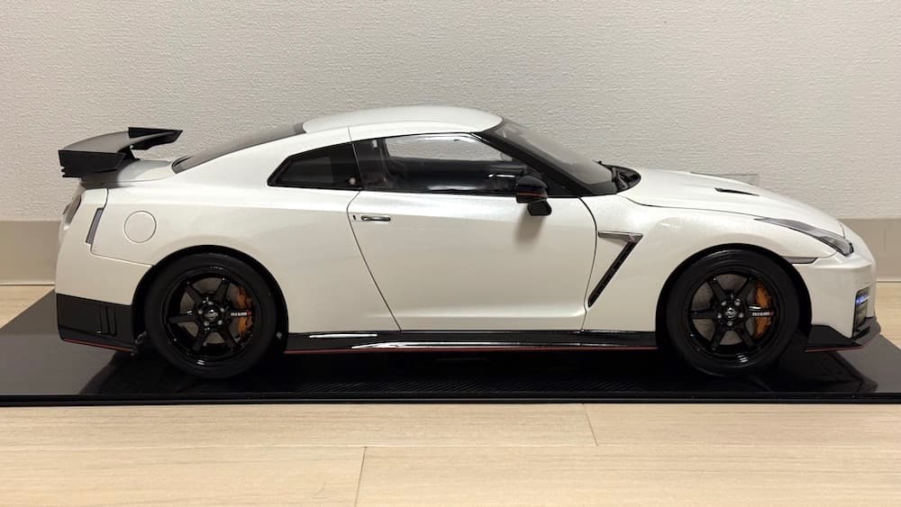 デアゴスティーニ 日産GT-R ニスモ 1/8スケール