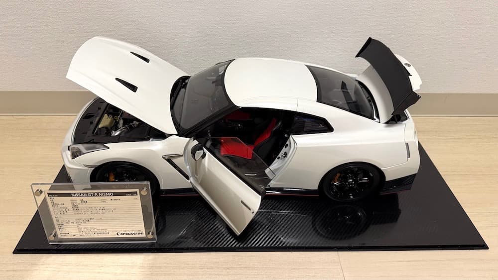 デアゴスティーニ 日産GT-R ニスモ 1/8スケール