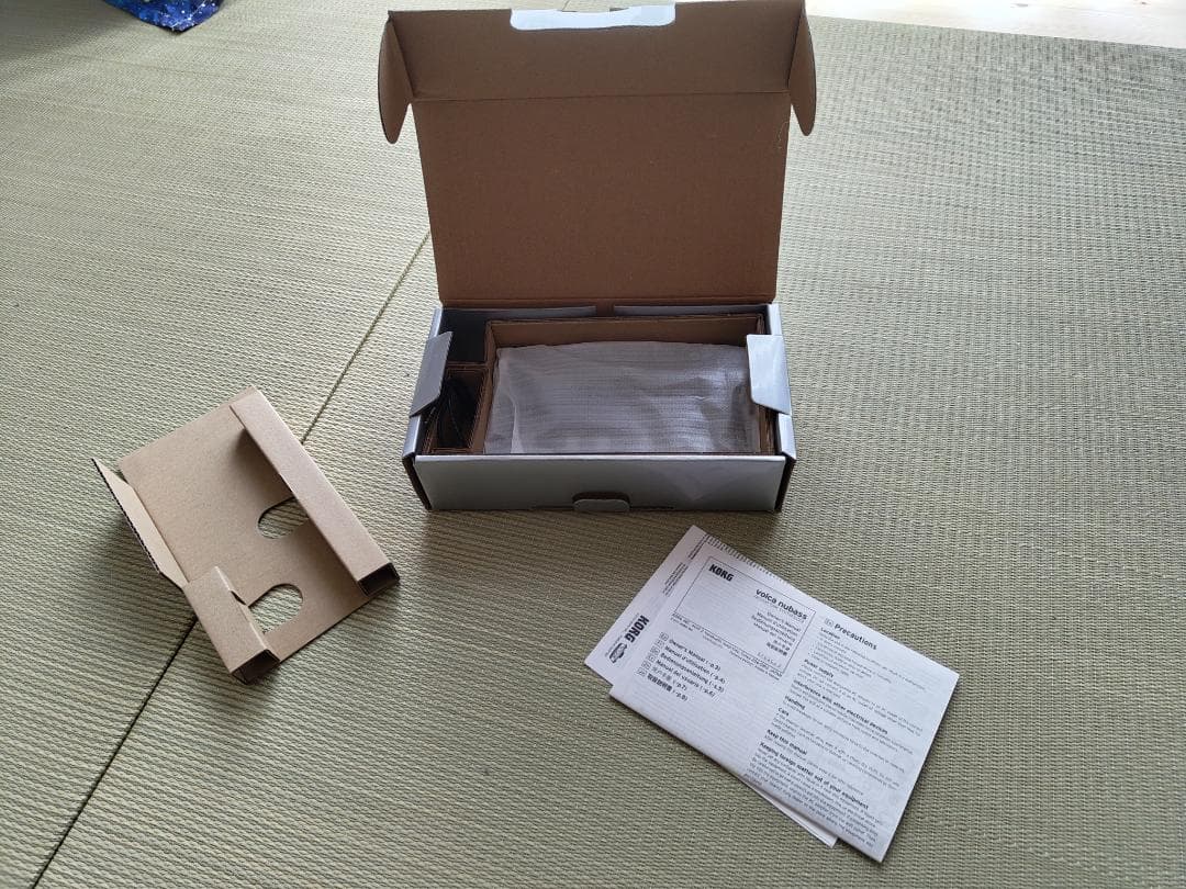 Korg Volca Nubass 真空管アナログシンセ 未使用級 箱付き