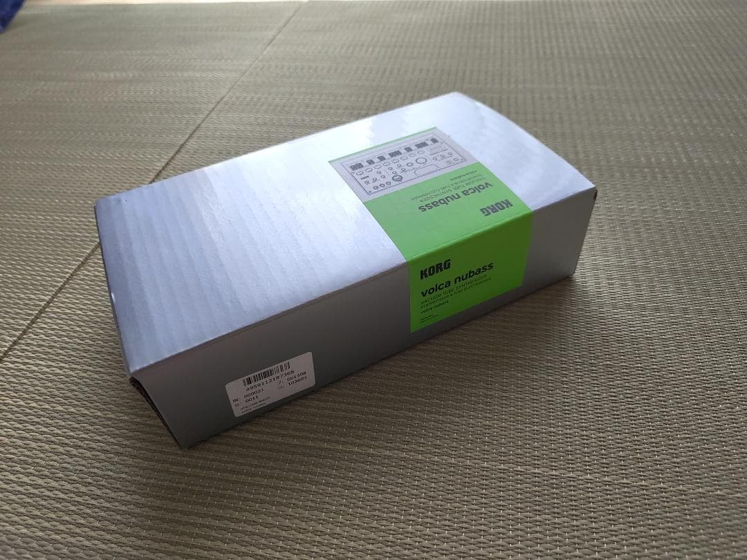 Korg Volca Nubass 真空管アナログシンセ 未使用級 箱付き