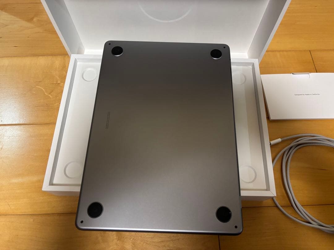 Apple MacBook Air M3 8 gb 512 gb 2024モデル