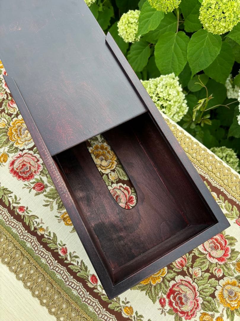 軽井沢彫り　木製桜彫刻　ティッシュボックス 伝統工芸品