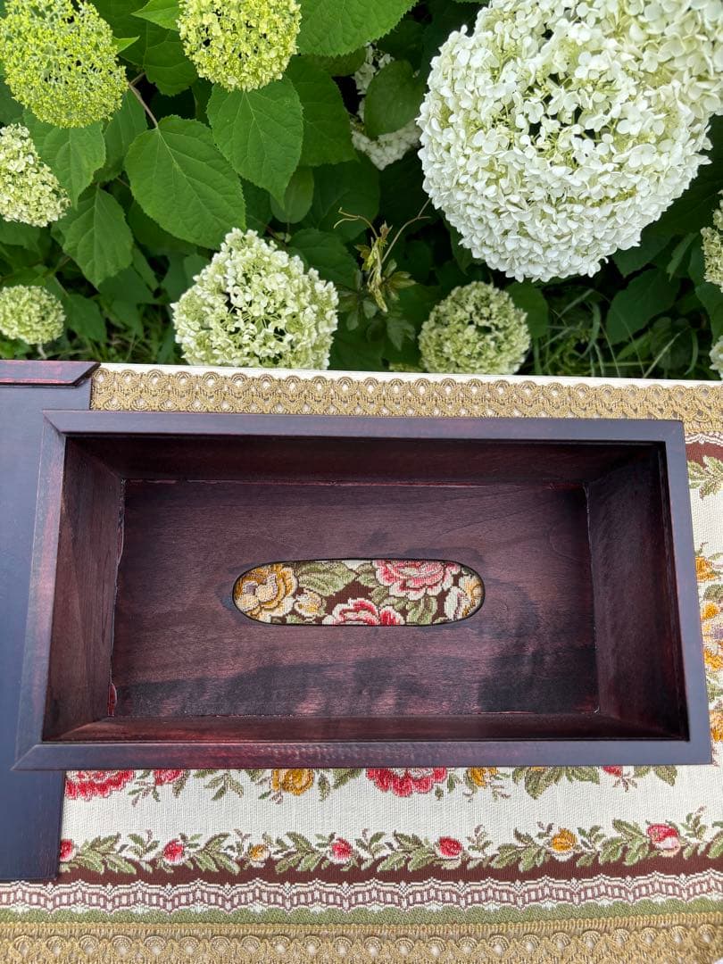 軽井沢彫り　木製桜彫刻　ティッシュボックス 伝統工芸品