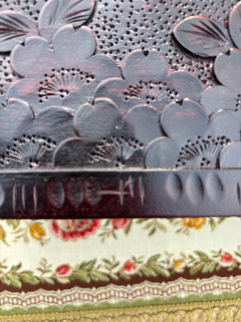 軽井沢彫り　木製桜彫刻　ティッシュボックス 伝統工芸品