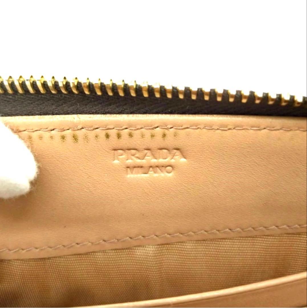 PRADAプラダ長財布　グレー