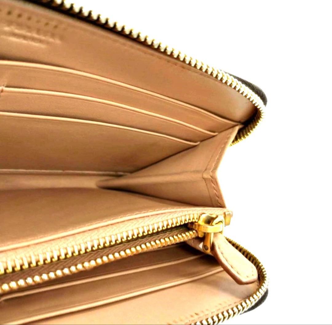 PRADAプラダ長財布　グレー