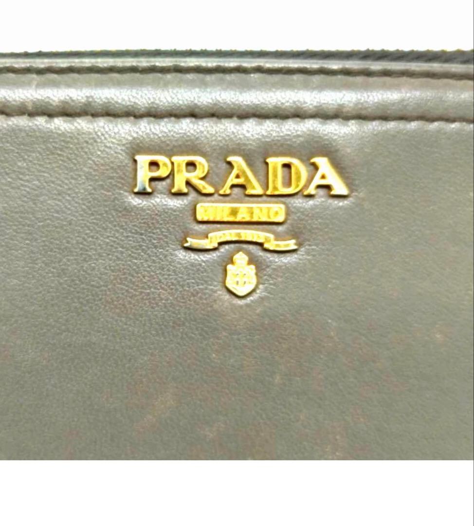 PRADAプラダ長財布　グレー