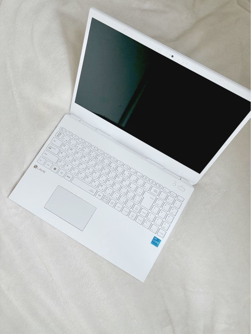 LAVIE ノートPC 15.6インチ ホワイト