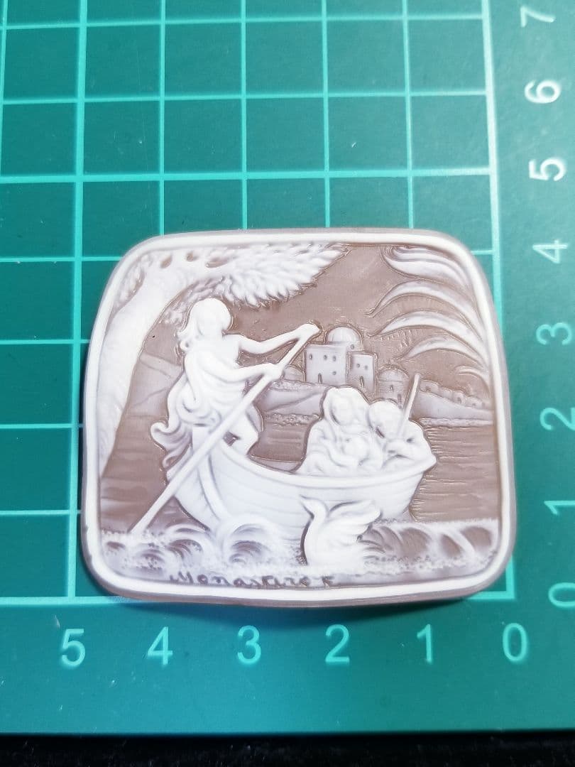 KS-980 【フランチェスコ・モナスティーロ】作　天然シェルカメオルース