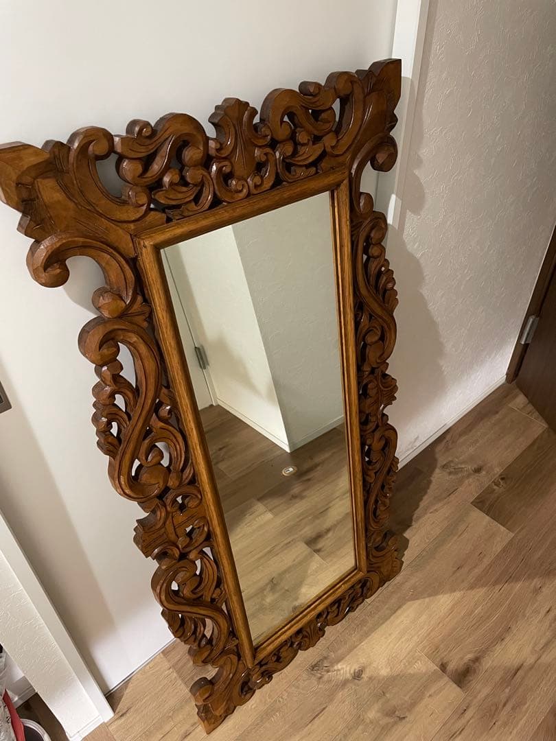 装飾的な木製姿見